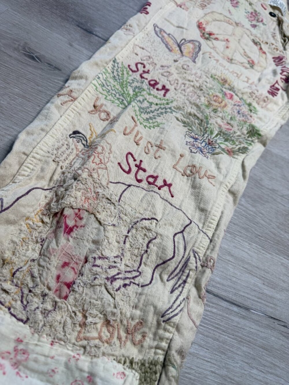Magnolia Pearl You Just Love Miner Denims Rare Embroidered Patchwork Peace Love - Picture 2 of 10